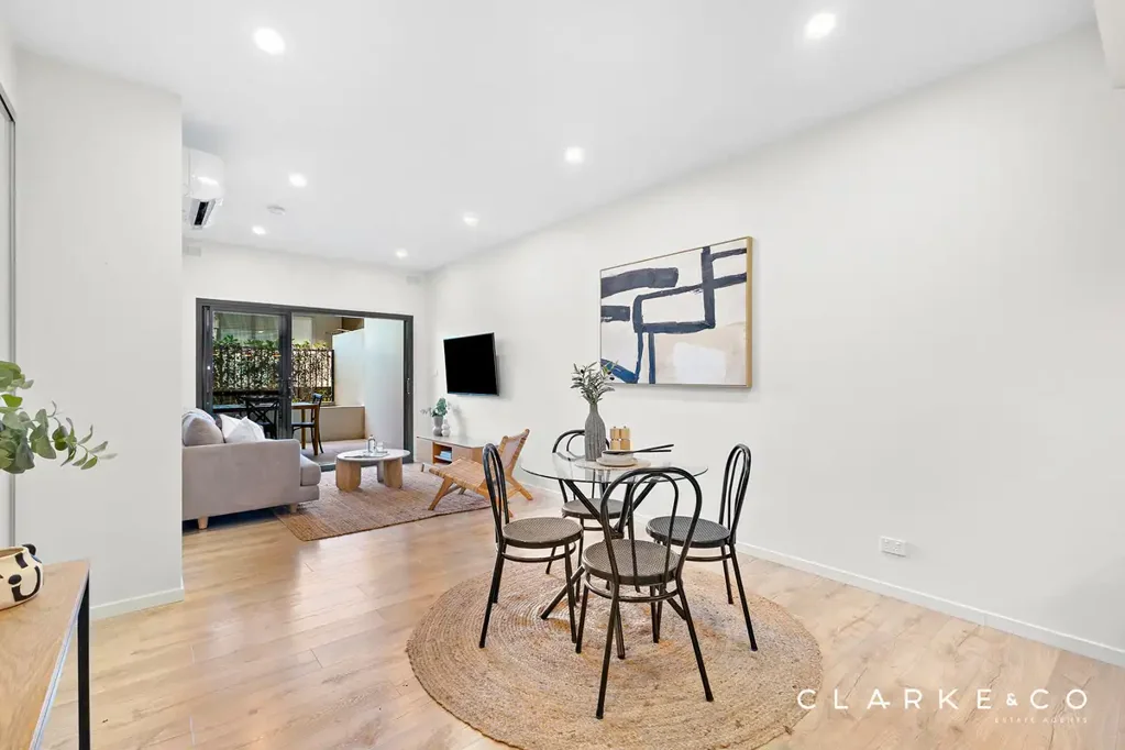 Broadmeadow 1 Bedroom STYLE, CONVENIENCE AND CITY CONNECTIONS!