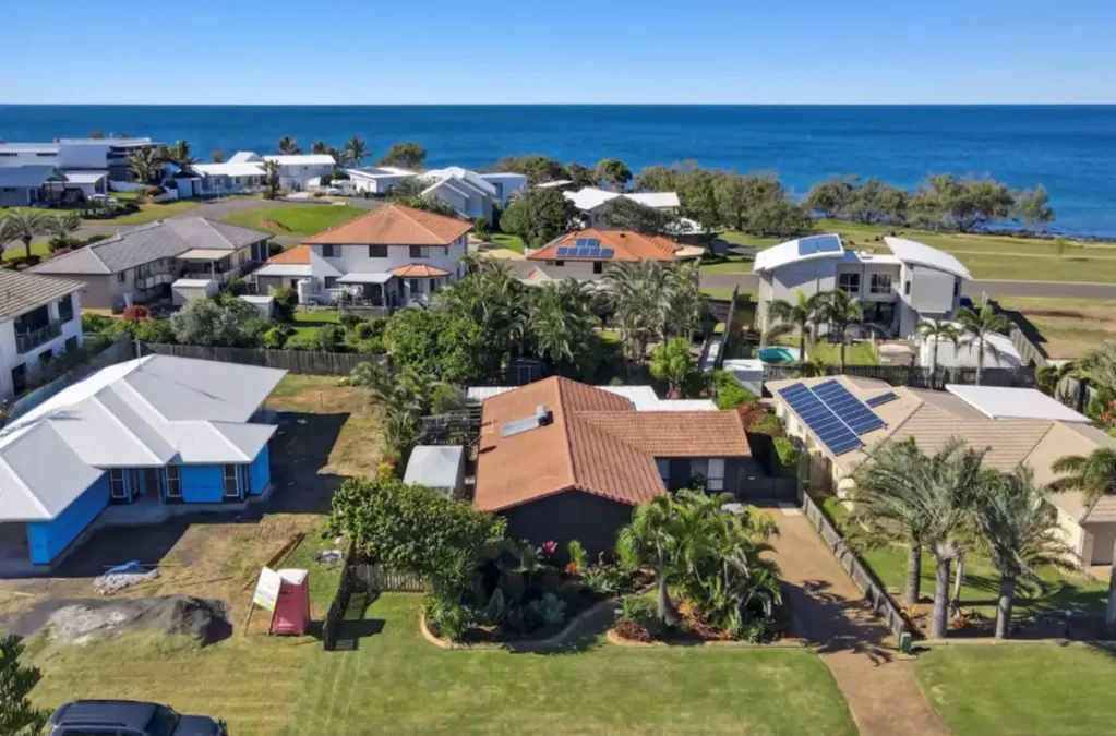MODERN BEACHSIDE LIVING AT CORAL COVE