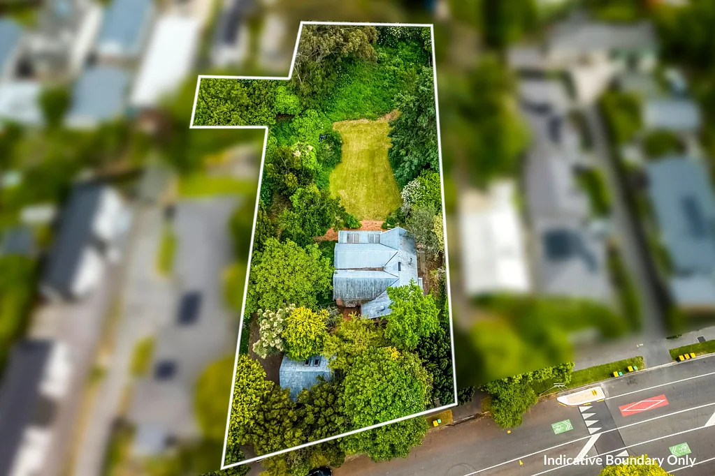 Richmond 3部屋 Land. Lots of Land. Richmond’s Rarest Opportunity.