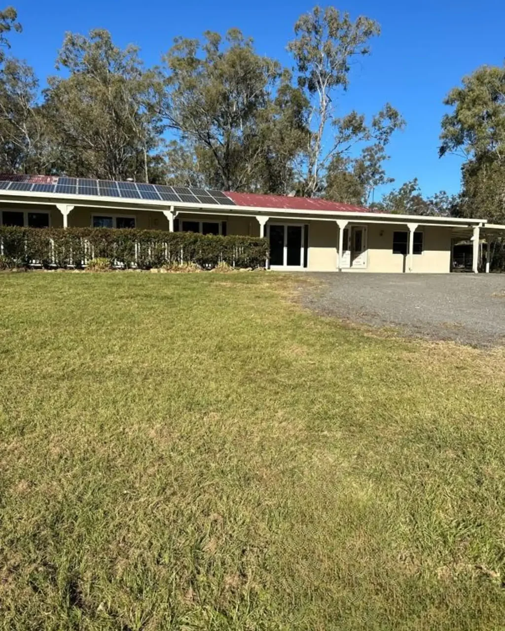 Jimboomba 5Kwarto HUGE HOME IN PERFECT POSITION WITH THE WORKS