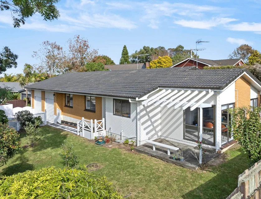 43 Botany Road, Botany Downs, Manukau City, 4 Bedrooms, 2 Bathrooms, House