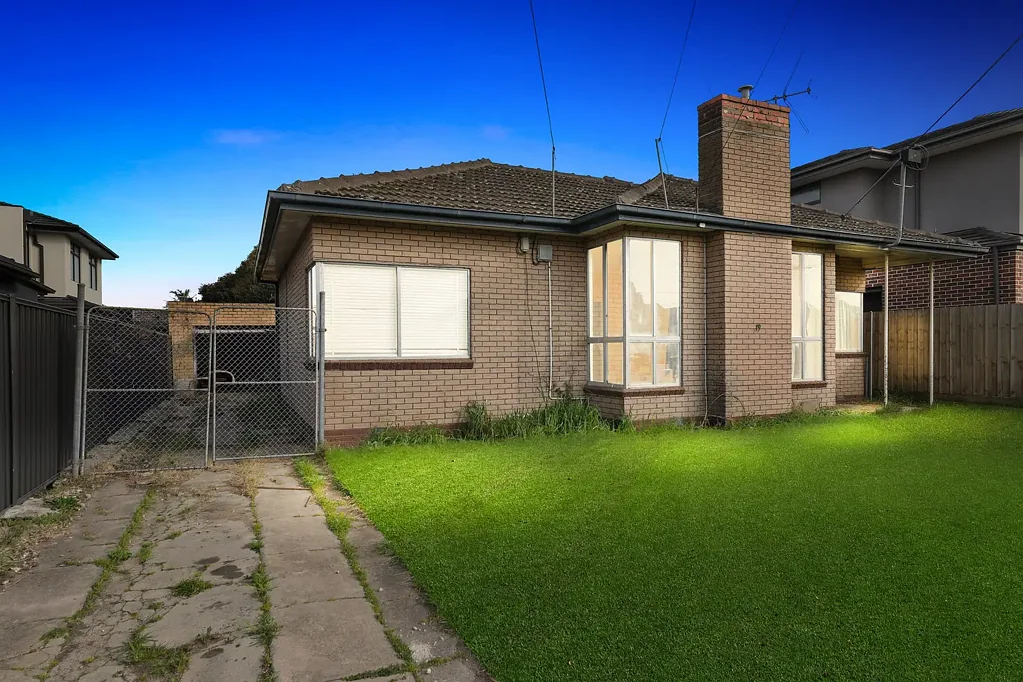 19 Harlington Street, Clayton, VIC 3168
