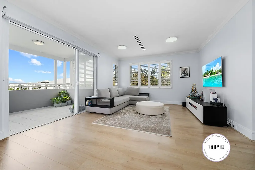 31/3 Magnolia Drive, Breakfast Point, NSW 2137