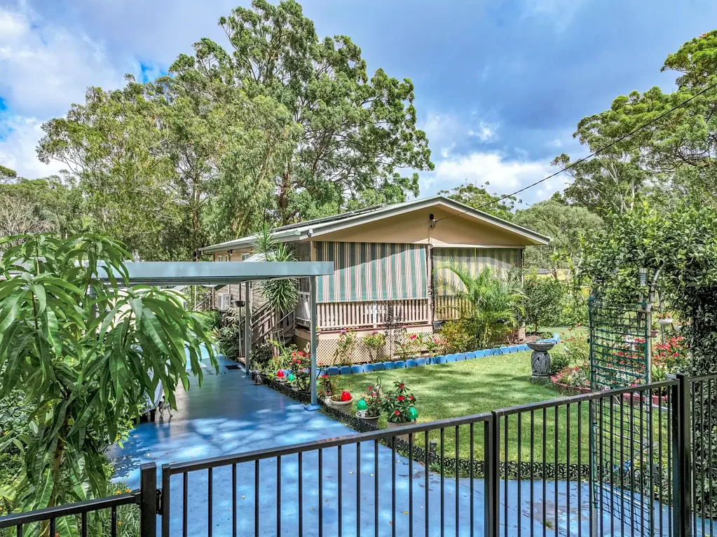 Russell Island 2房  $399,000 Town Location Sealed Road