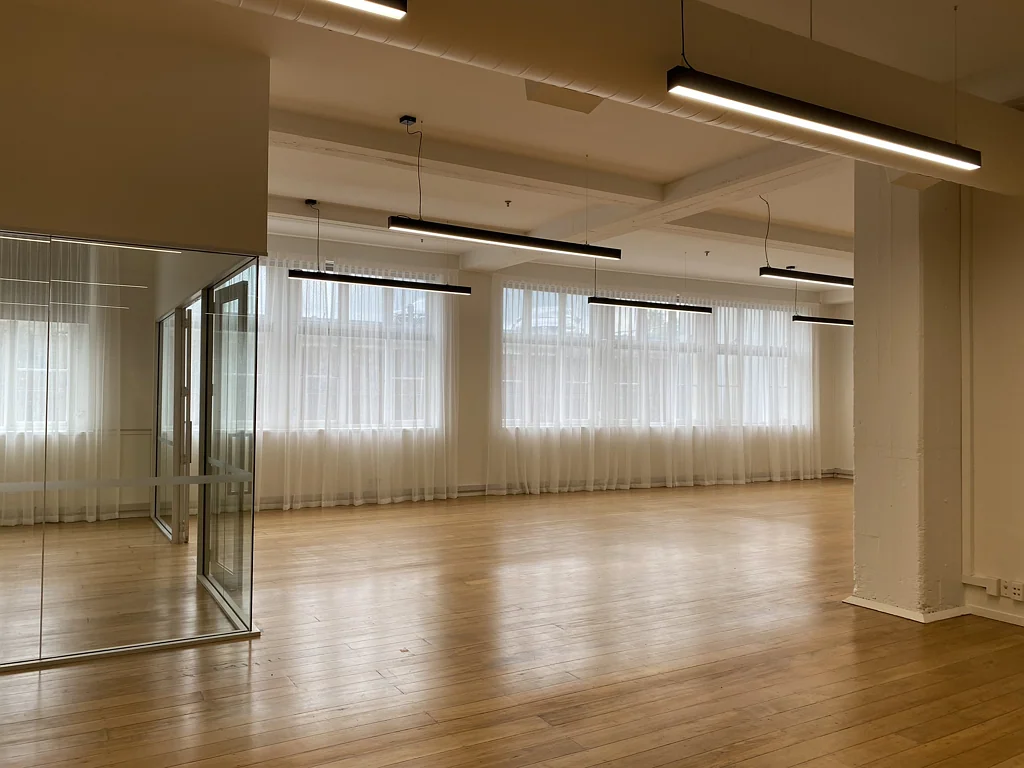 Parnell  Character Office in Saatchi Building - Parnell