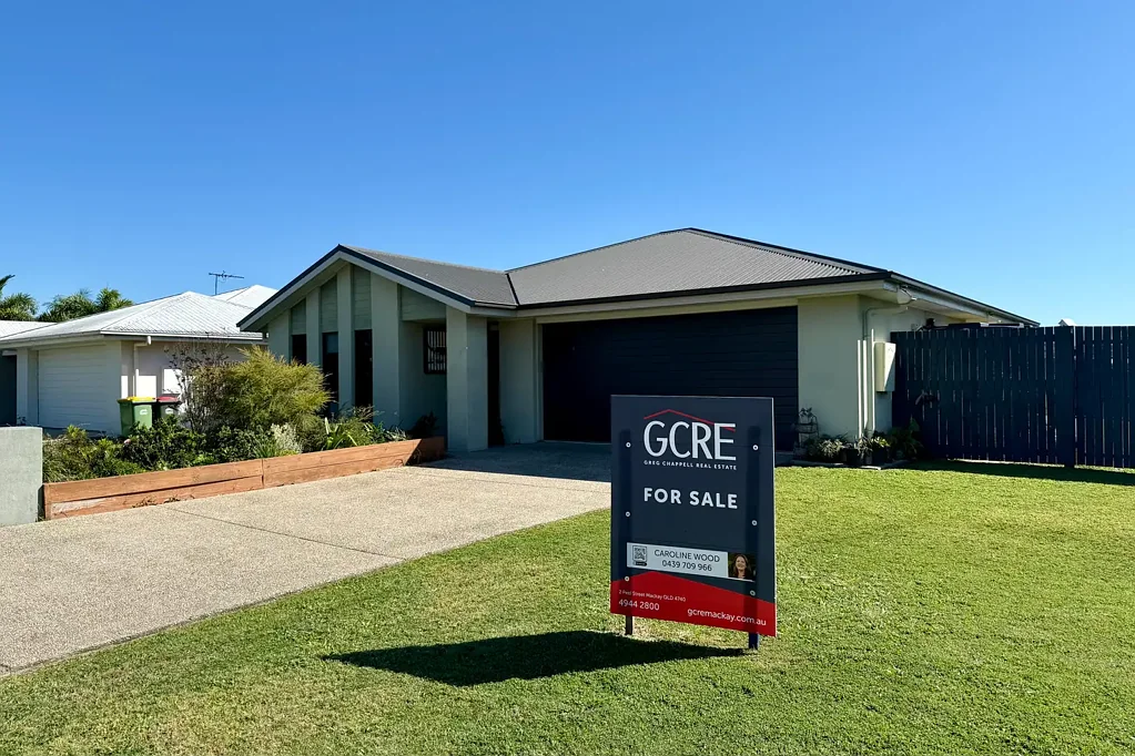 8 Michelle Place, Mirani, QLD 4754