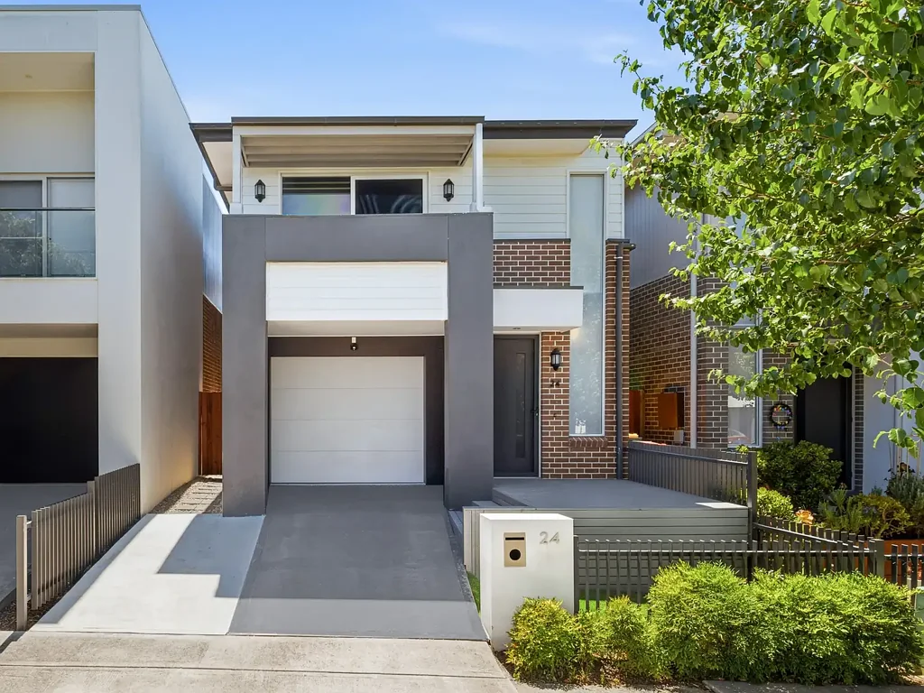 24 Mirbelia Street, Denham Court, NSW 2565