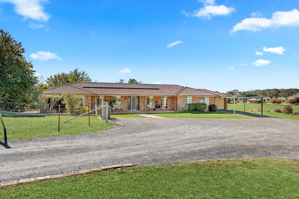 Goulburn 4房  The Complete Acreage Package - Space, Comfort & Shedding in Run-O-Waters