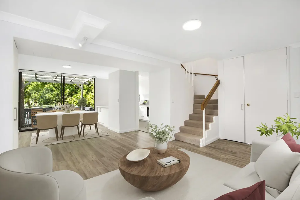 Modern Townhouse with Expansive Courtyard (Access via Rocklands Road)