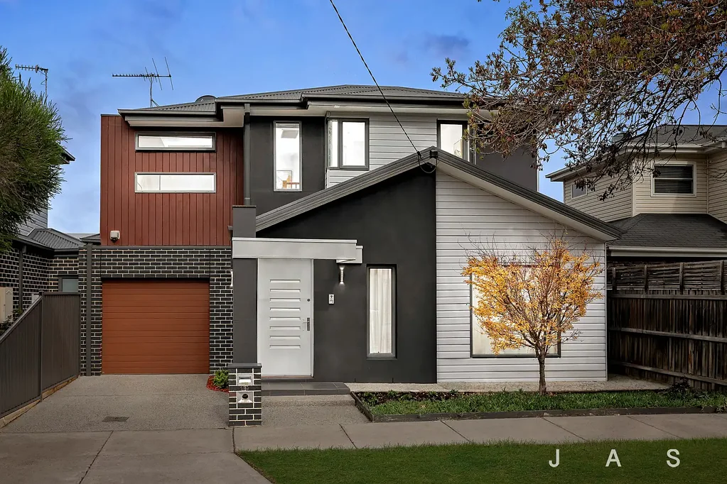 Spotswood 3Moenga Relaxed Contemporary Haven, Walk-To-Everything Lifestyle