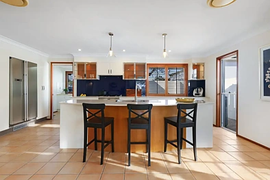 1 KINGFISH CT, PALM BEACH QLD 4221, 4 침실, 2 욕실, House
