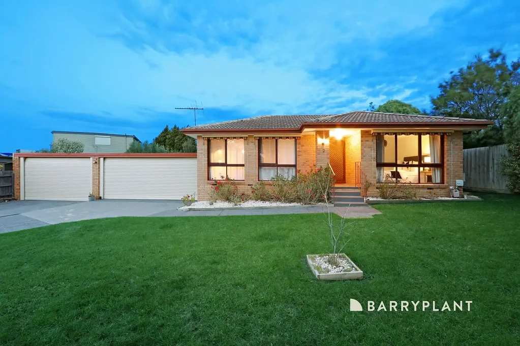 Rowville 3Zimmer Family Space, Sunshine and Triple Garaging