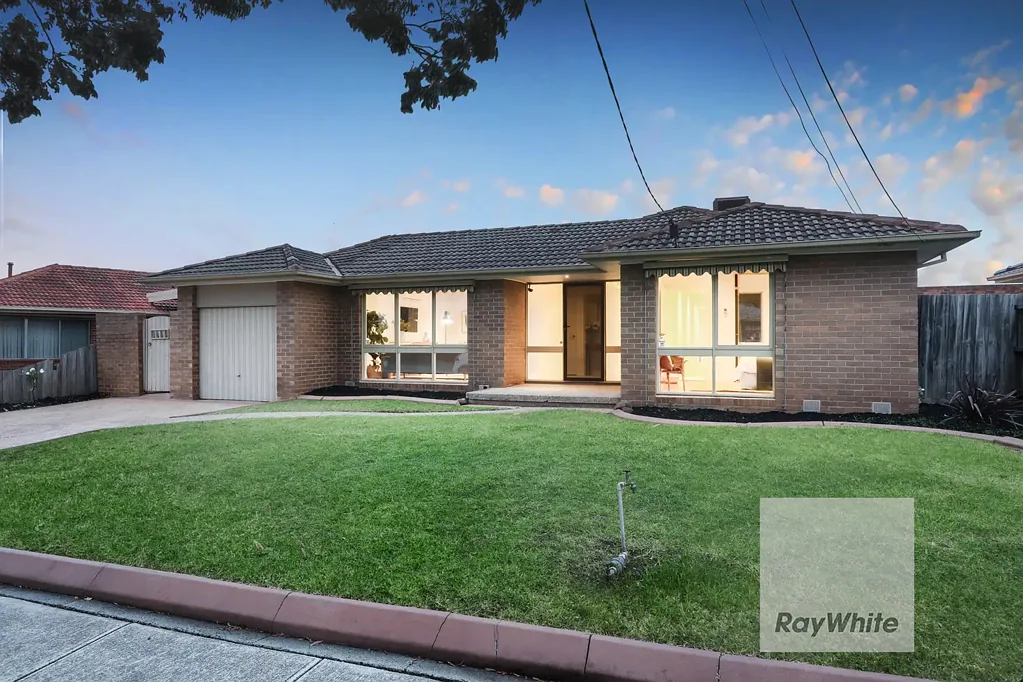 24 North Circular Road, Gladstone Park, VIC 3043