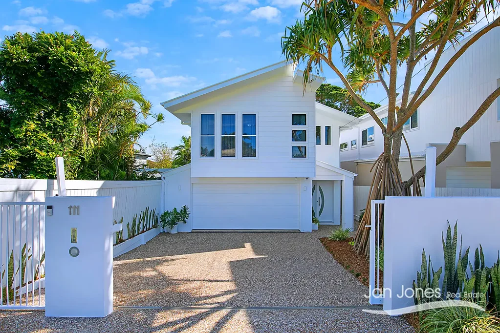 Woody Point 5कमरा AMAZING COASTAL GEM FOR THE BUSY FAMILY