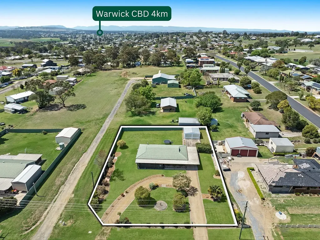 16 Diery Street, Rosenthal Heights, QLD 4370