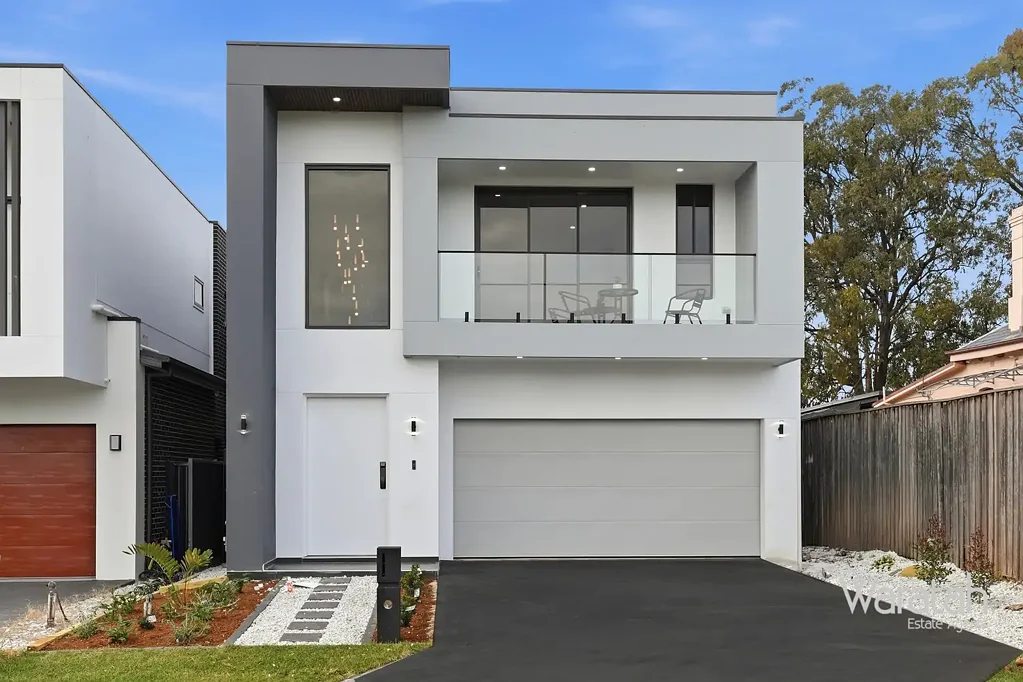 Riverstone 5Zimmer Brand-New Luxury North Facing Family Home in the Heart of Riverstone