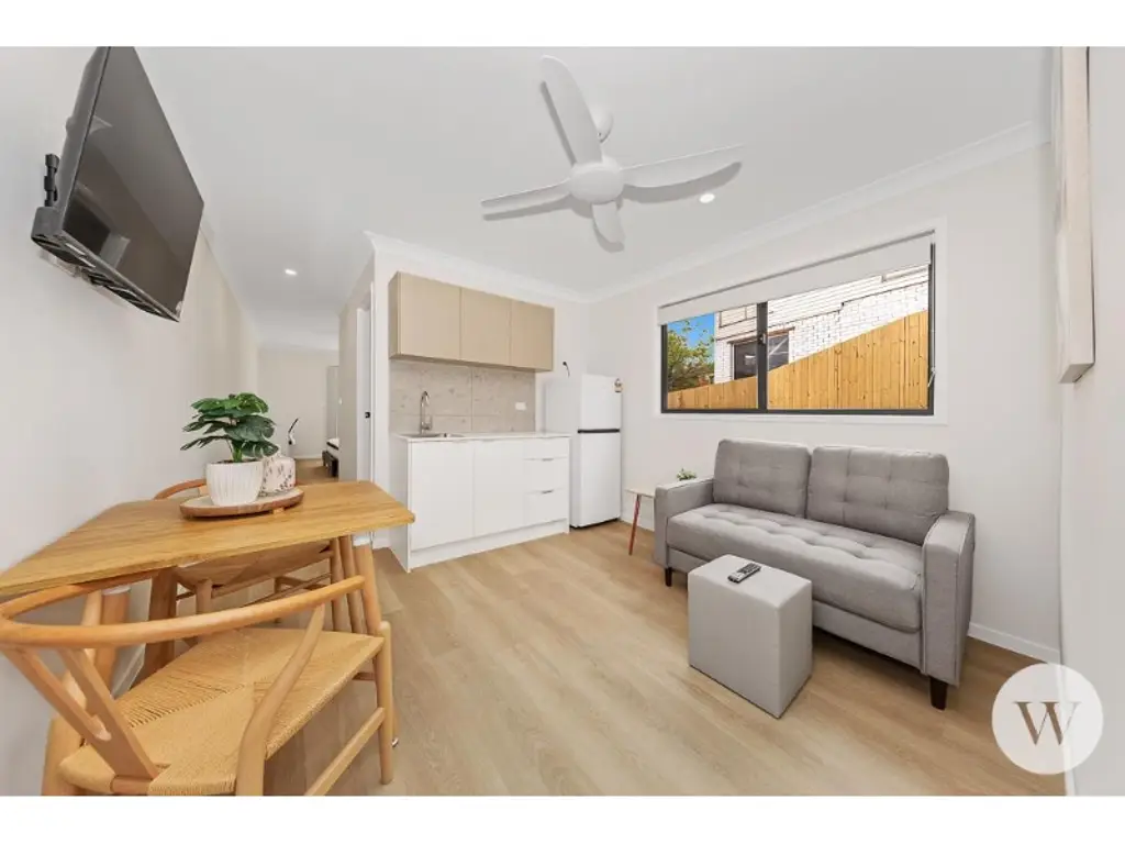 Nearly  New, Fully Furnished Apartments