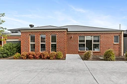 4/5A Alfred Street, Sebastopol