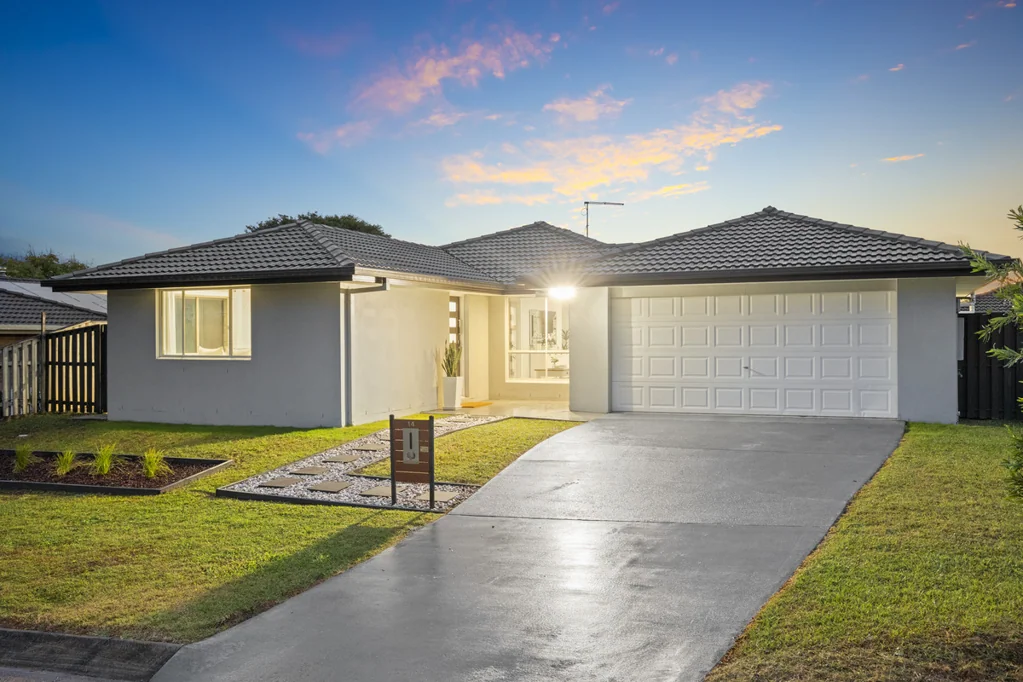 Calamvale 3 Bedroom AUCTION THIS SAT - FULLY RENOVATED CUL-DE-SAC HOME WITH NEW KITCHEN, BATHROOMS & ROOF