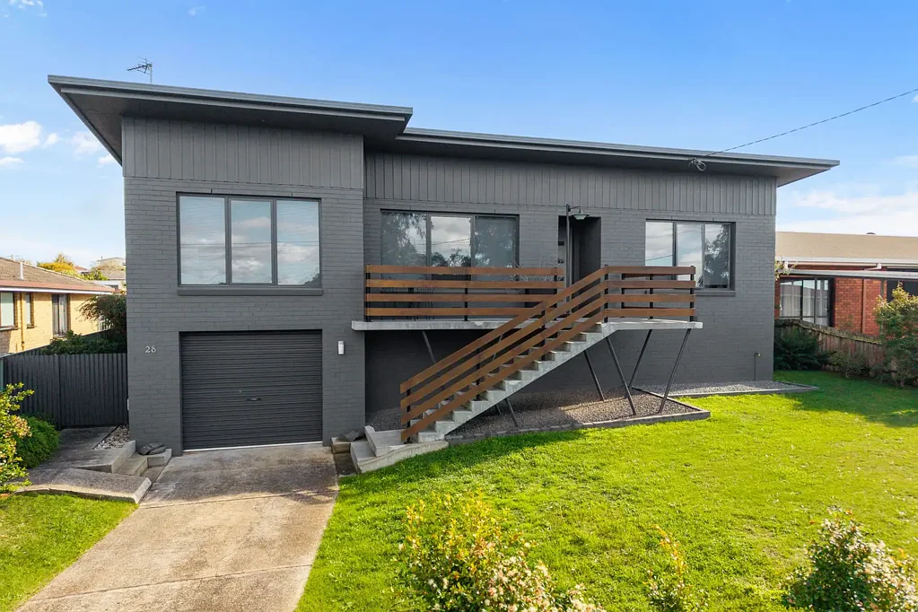Miandetta 3房  Fully Renovated, Move In Ready Living