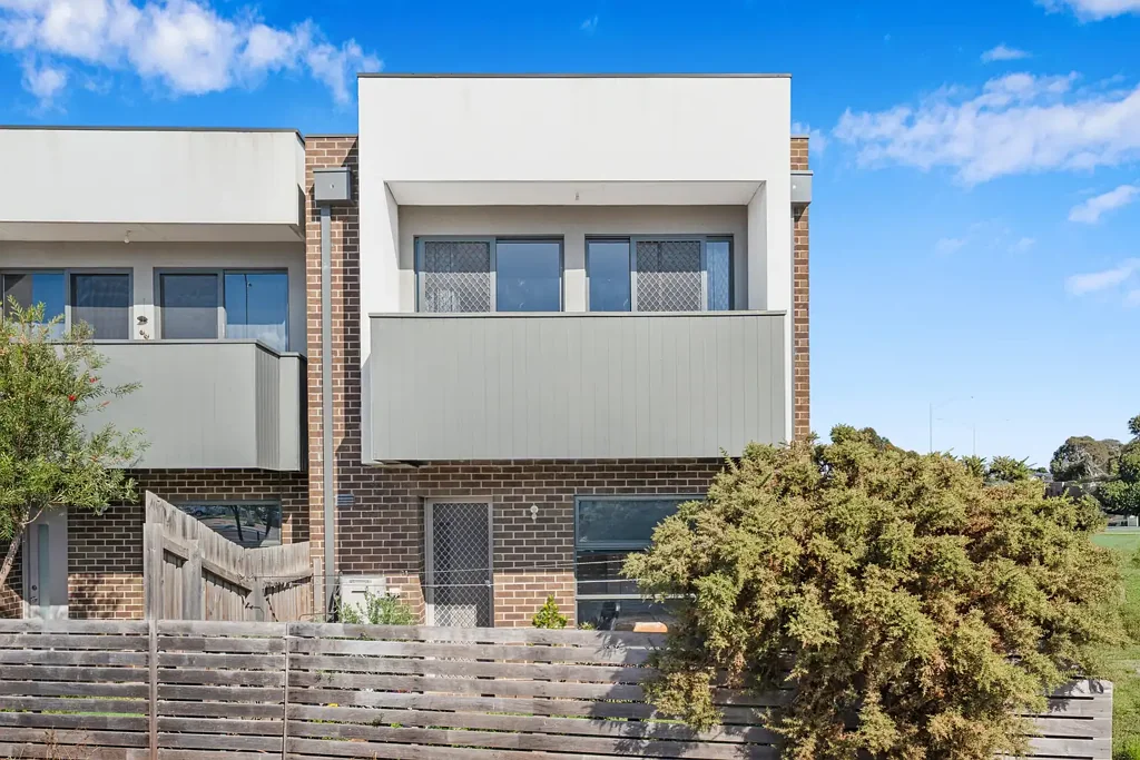 Craigieburn 2Phòng ngủ Your Ideal Home Awaits: Stylish Double Storey Townhouse in Prime Craigieburn Location