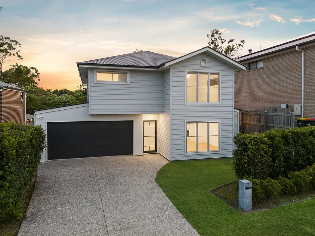 21 William Close, Park Ridge, QLD 4125