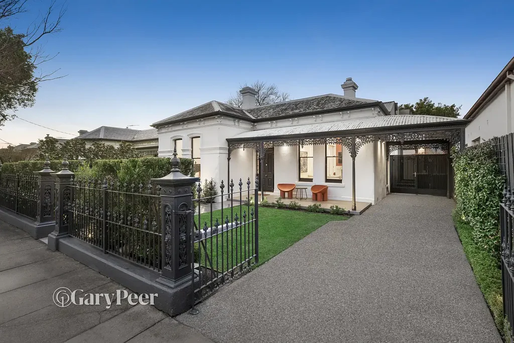 Elsternwick 4 Slaapkamer Victorian charm redefined for modern family living