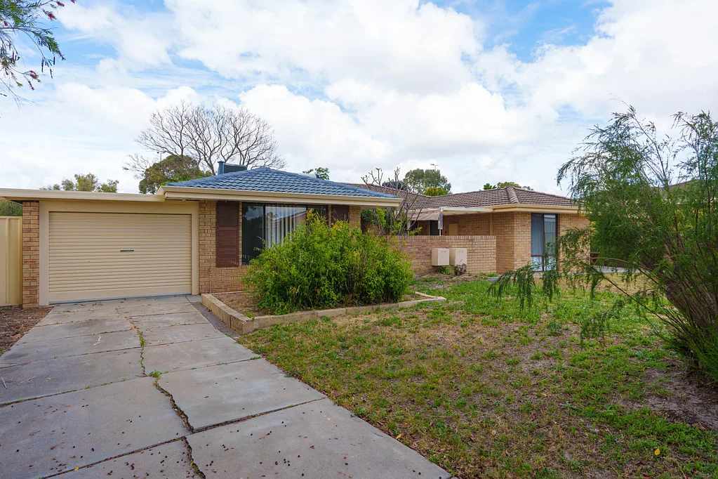 16B Pilkington Circus, Beechboro, WA 6063