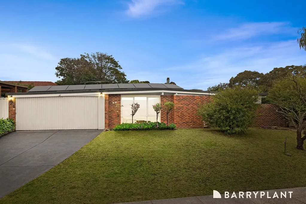 2 Strickland Avenue, Mill Park, VIC 3082