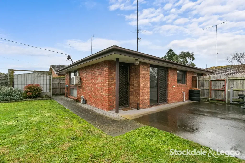 2/21 Bunyip Court, Morwell, VIC 3840