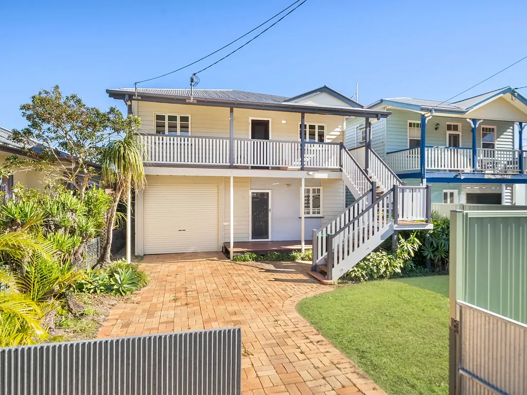 Woody Point 4कमरा Charming Character Home Close to Water