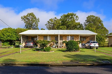 Southside 4房  Rare Dual-Income Real Estate Opportunity in Southside!