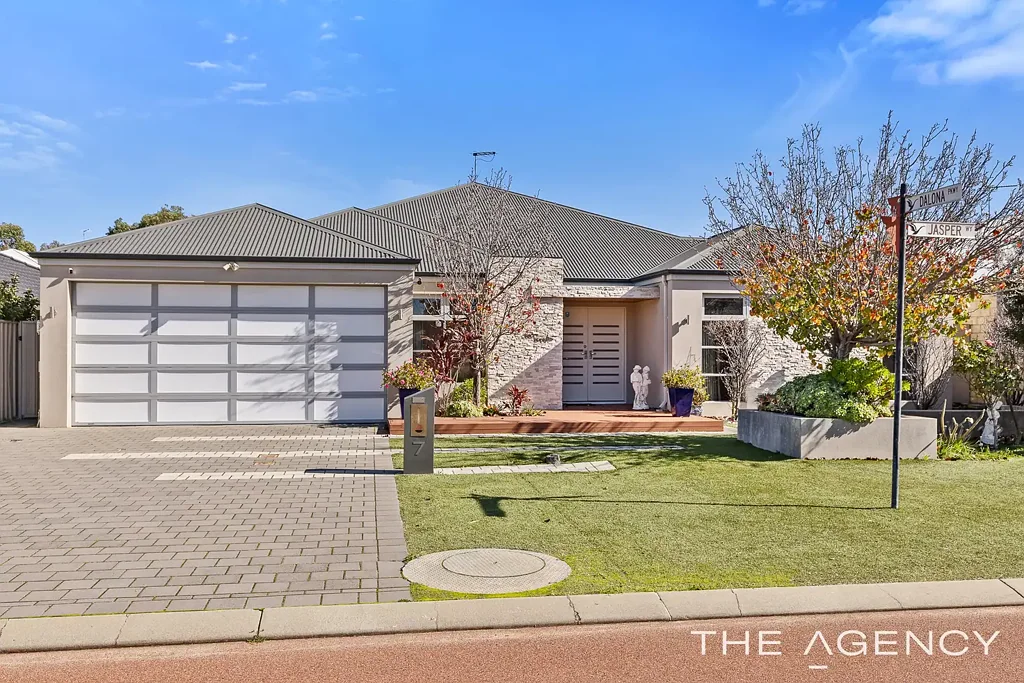 7 Jasper Way, Lakelands, WA 6180