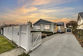 7 Stapletons Road, Richmond, Christchurch