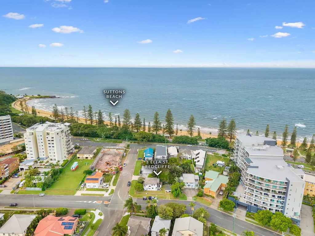 Redcliffe 4Moenga Dual Income on Corner Block - Private Inspection Only