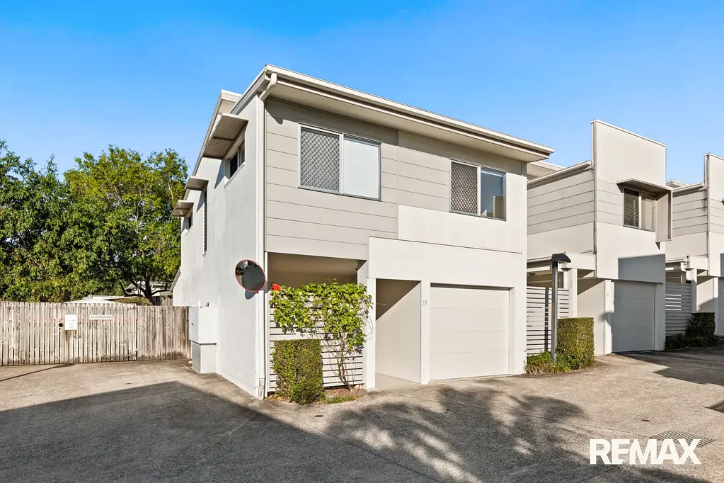 Nambour 3 Bedroom End Position | Exceptional Study | Generous Backyard