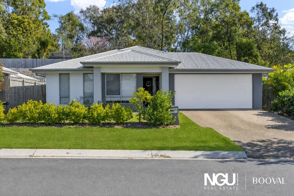 Bellbird Park 4房 Bellbird Park 中心的现代舒适交钥匙住宅 Turnkey Modern Comfort in the Heart of Bellbird Park