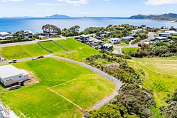 11 Galaxy Lane, Langs Beach