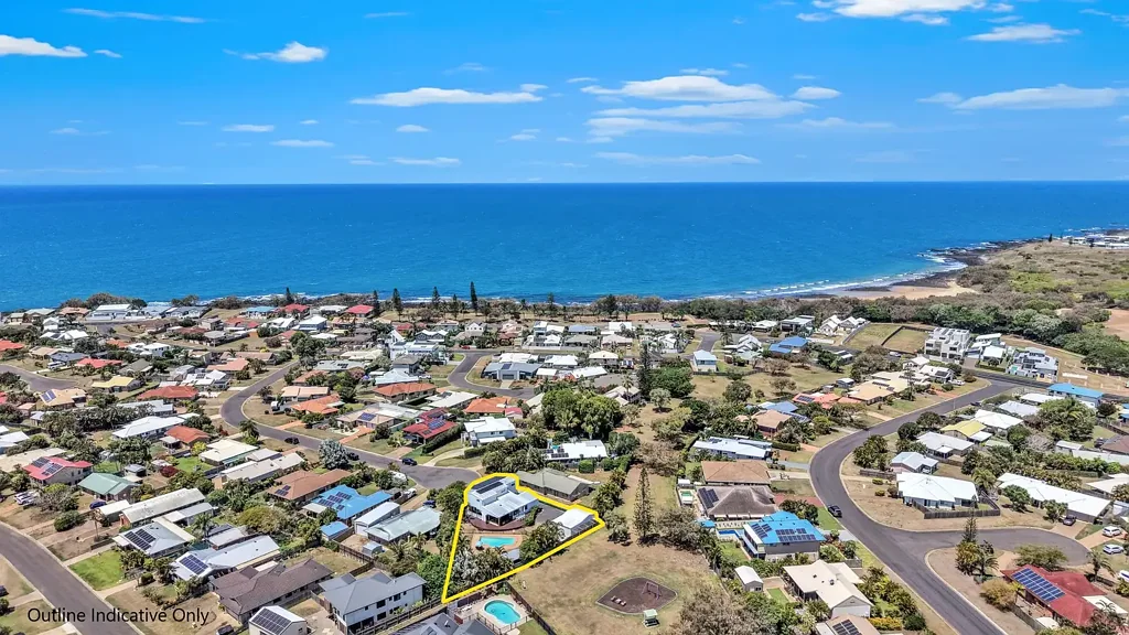 Bargara 5ਬੈੱਡਰੂਮ Country Charm Meets Coastal Living, The Best of Bargara Beach at 11 Pacific Court with Ocean Views!