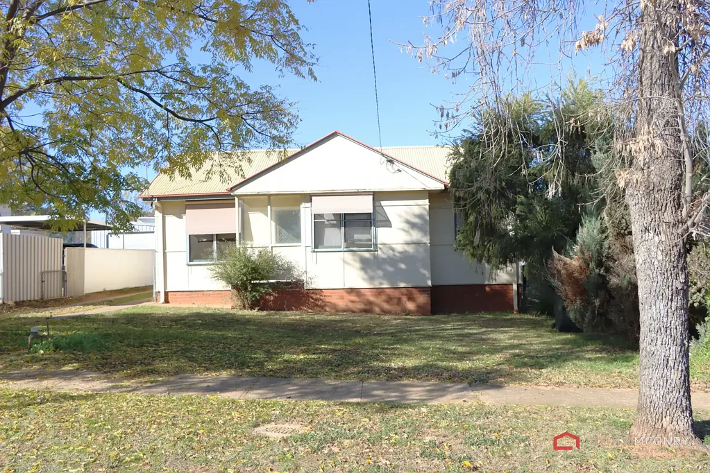 5 Spooner Avenue, Mount Austin, NSW 2650
