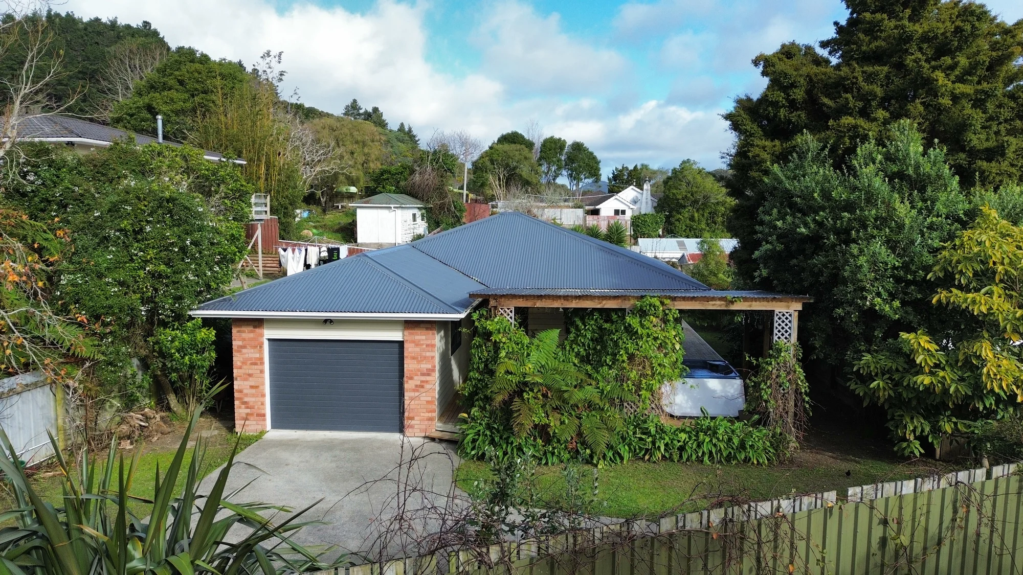 Wainuiomata 3બેડરૂમ Family comfort with your own private retreat