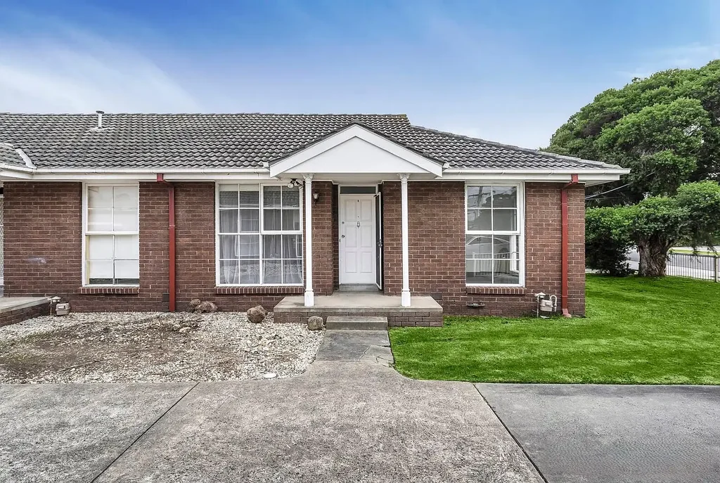 Partly Furnished Two-Bedroom Residence in Prime Clayton Location