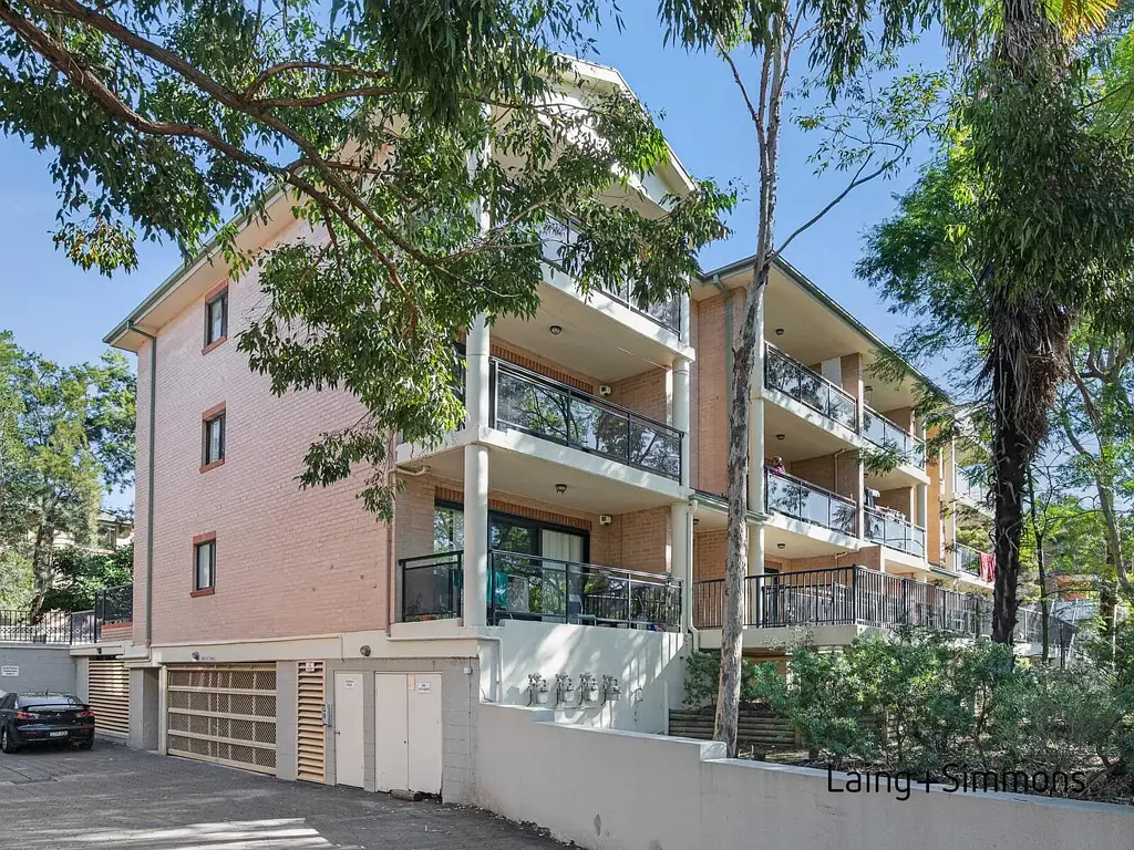 Modern Unit In Prime Location