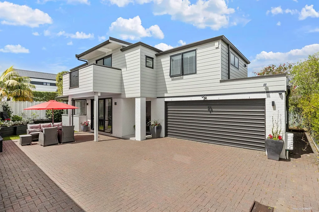 3 bedrooms homes for sale in Point Chevalier, Auckland City - listing ...