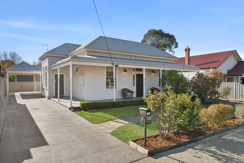 Colac 5 Bedroom STUNNING PERIOD HOME