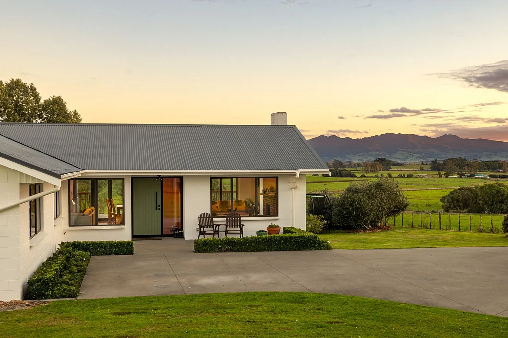Ngahinapouri Entry level lifestyle with expansive views