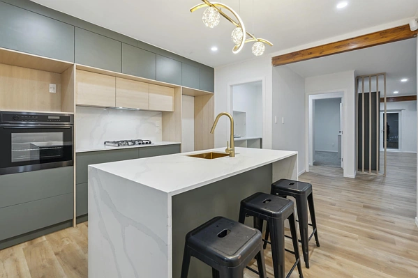 Papatoetoe 4房  Stylish Bungalow with Potential