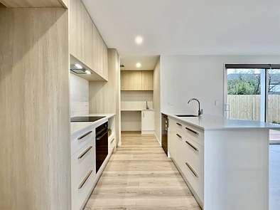 Stylish 1 year old 3 bedroom in Edgeware