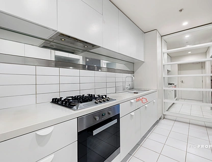 1107/500 Elizabeth Street, Melbourne, Melbourne CBD, 2 कमरे, 2 बाथरूम, Apartment