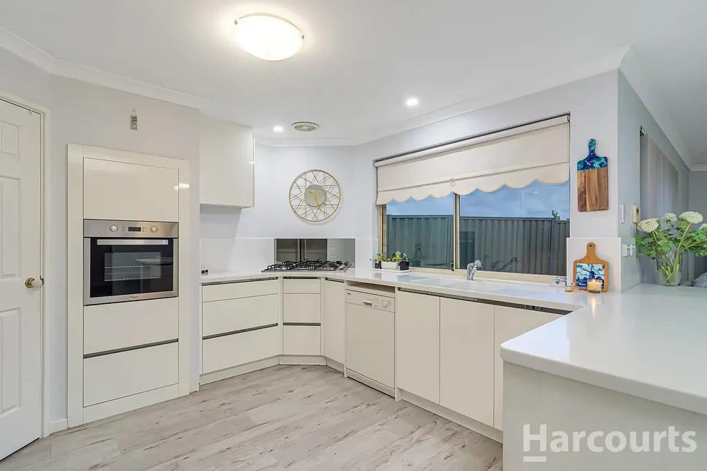 Currambine 3ห้องนอน UNDER OFFER UNDER OFFER UNDER OFFER